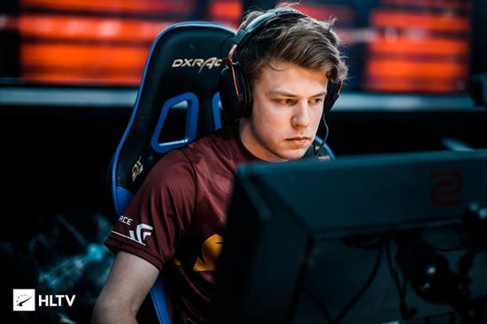 Peyz：研究了很多LPL的比赛，真的想和他们再干一次架