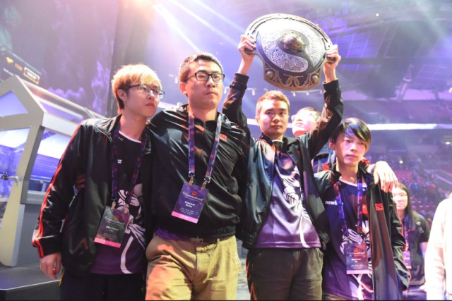 OG , Imperial , 9z , 和 venom 资格获得 Thunderpick 世界锦标赛 2025